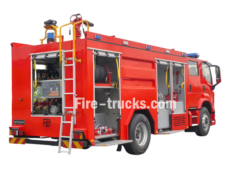 Isuzu 4HK1 water form fire tanker Isuzu 4HK1 water form fire tanker