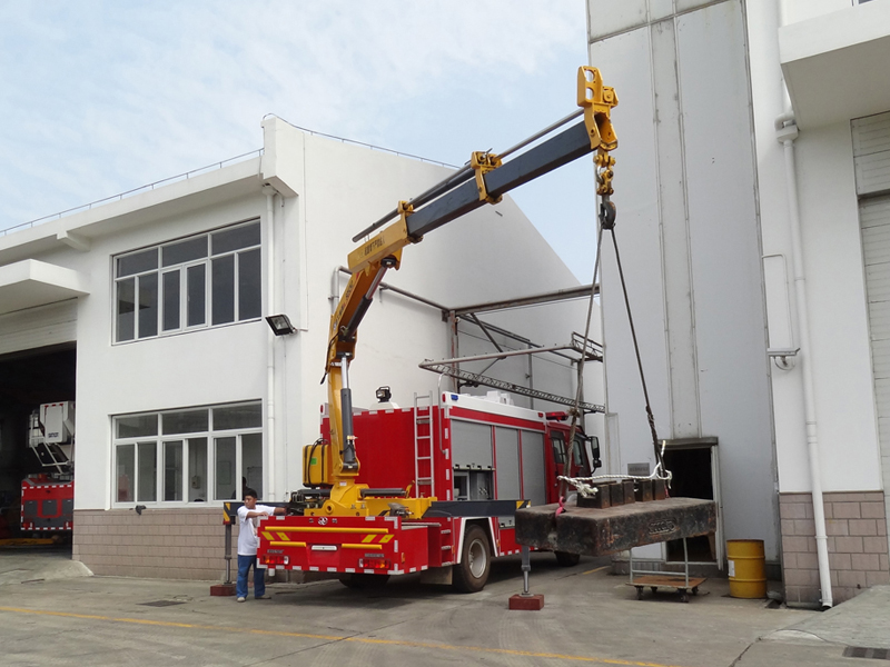 Howo brand Fire Rescue Truck with Crane testing