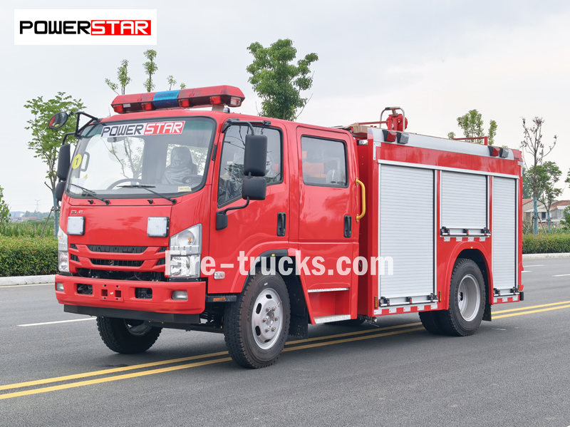 ISUZU NPR foam fire engine